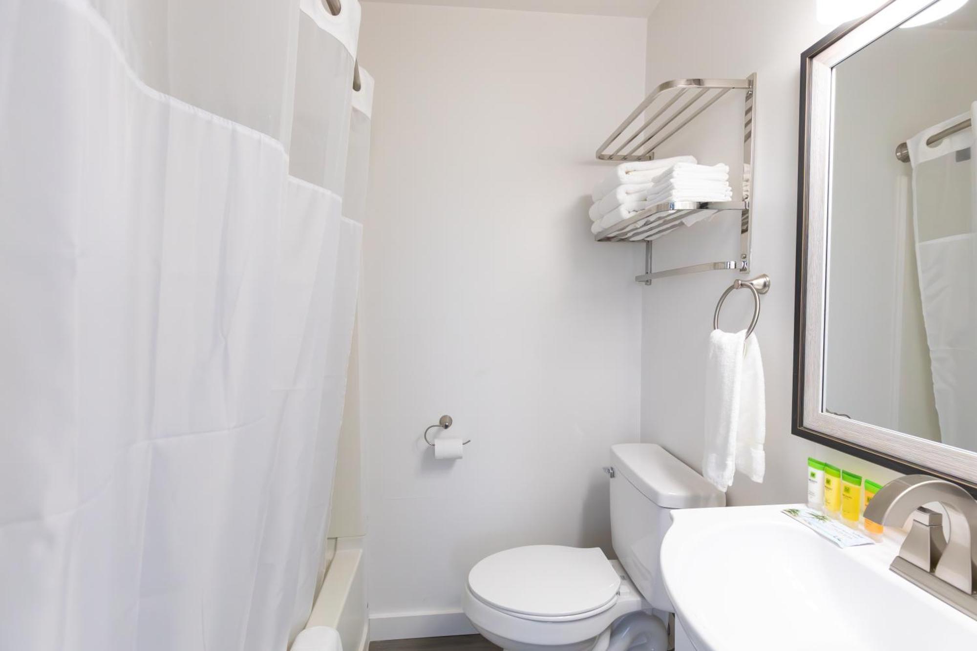 Anchor Bay Inn And Suites Sandusky Quarto foto