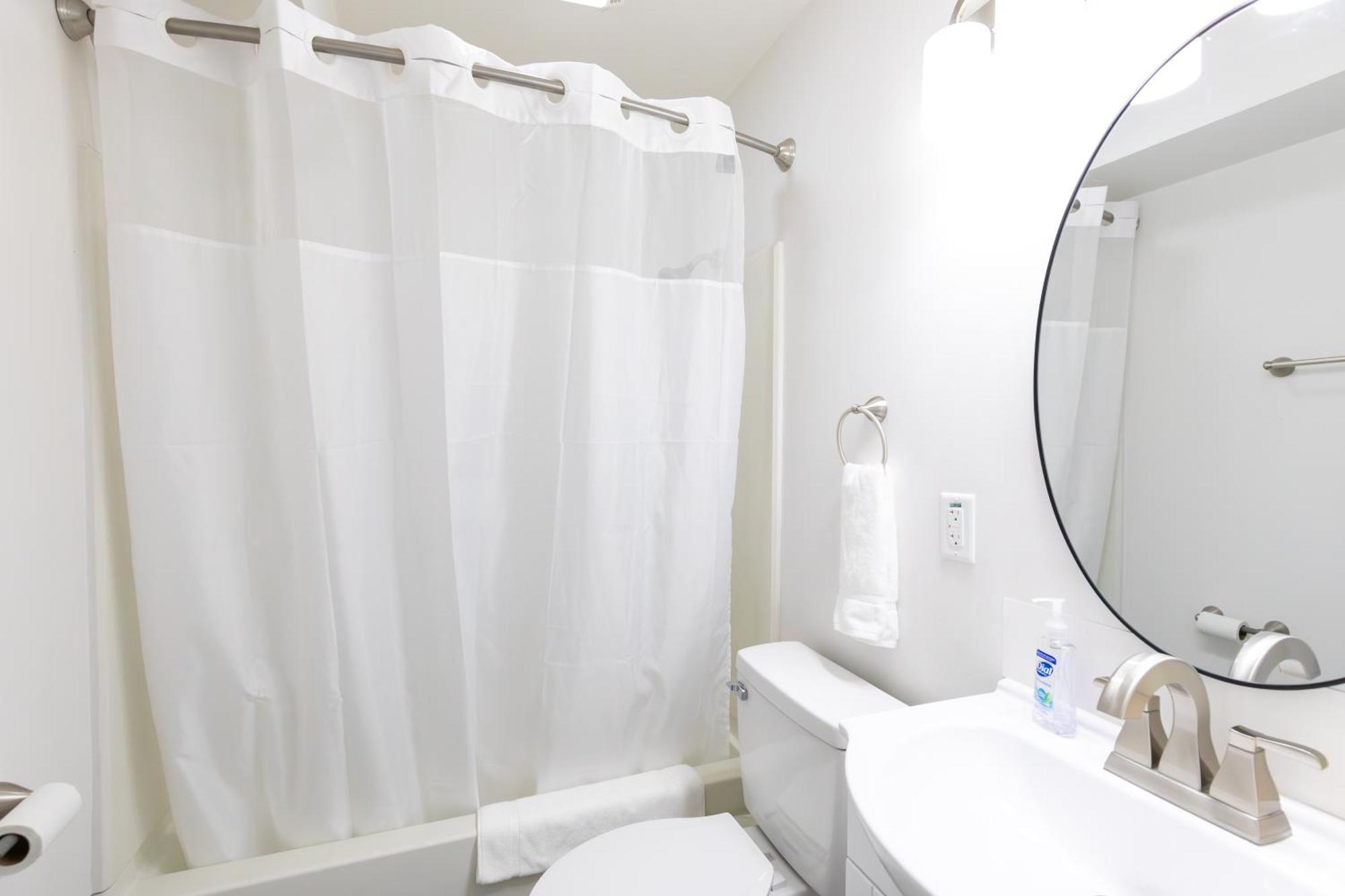 Anchor Bay Inn And Suites Sandusky Quarto foto